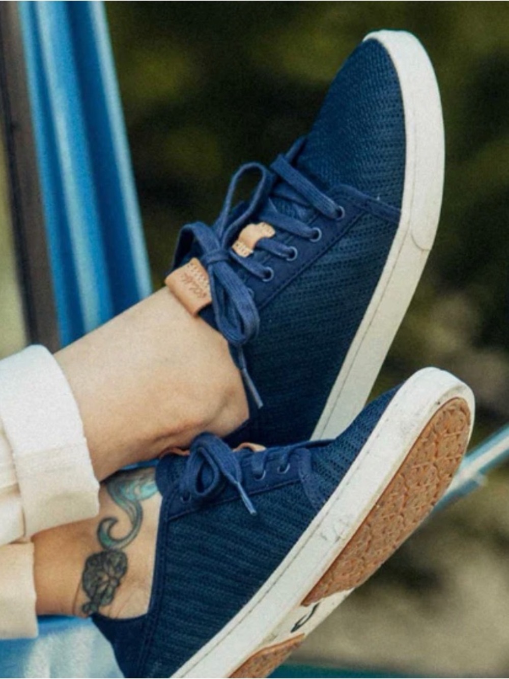 OLUKAI Pehuea Lī Navy Women’s Lightweight Sneakers Sz 10 Summer